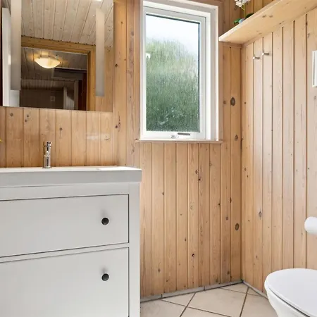 Jorinde - 1km From The Sea By Interhome *