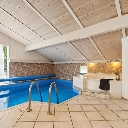 Jorinde - 1km From The Sea By Interhome Feriehus